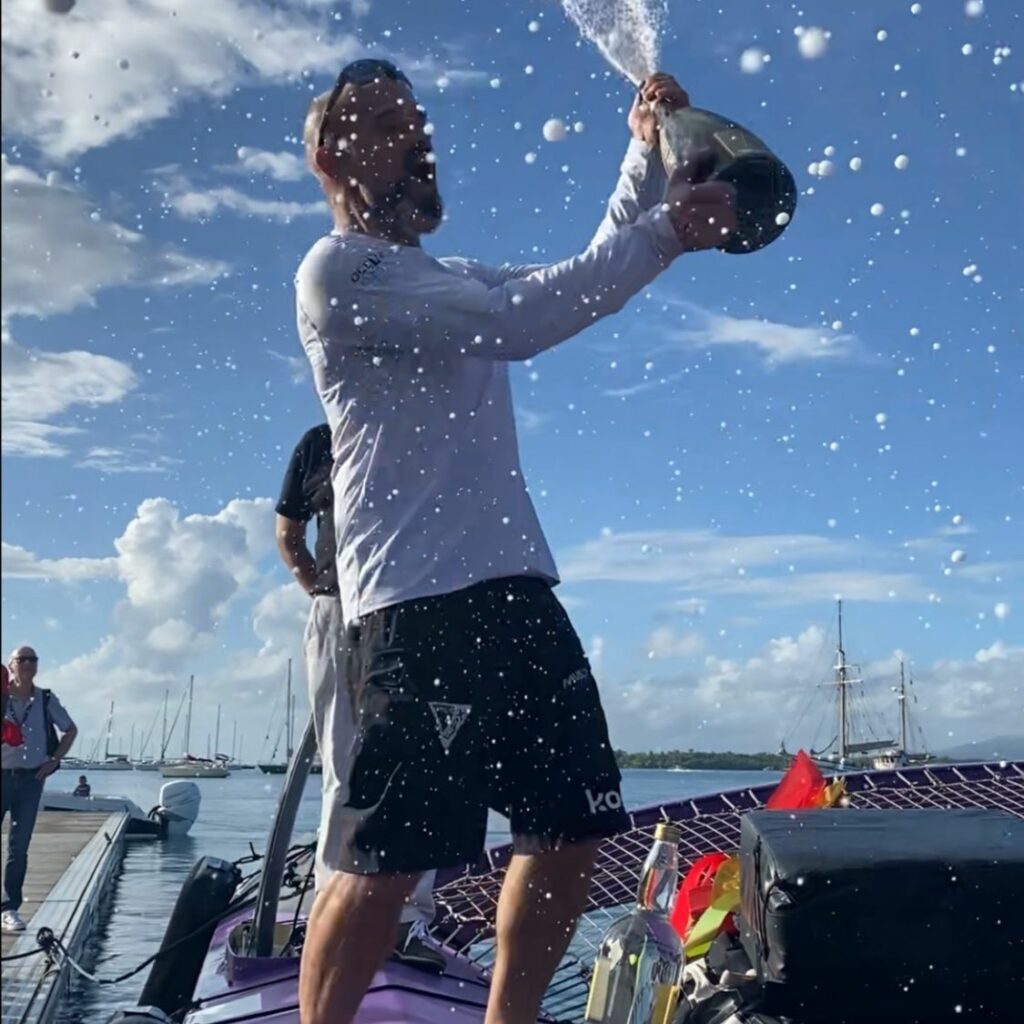 arrivée route du rhum, victoire de koesio, erwan le roux